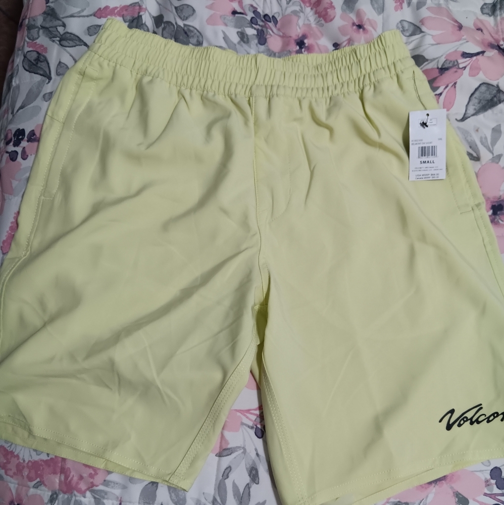 Nwt Mens Volcom Yellow Green Shorts Size Small